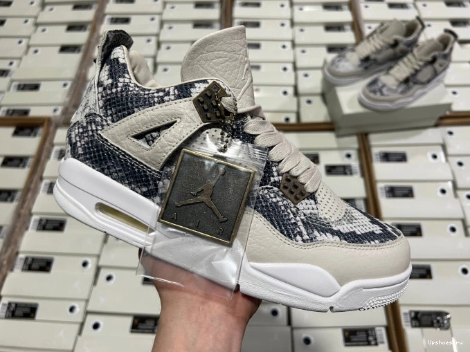 4 Retro 819139-030  Jordan Snakeskin   0301